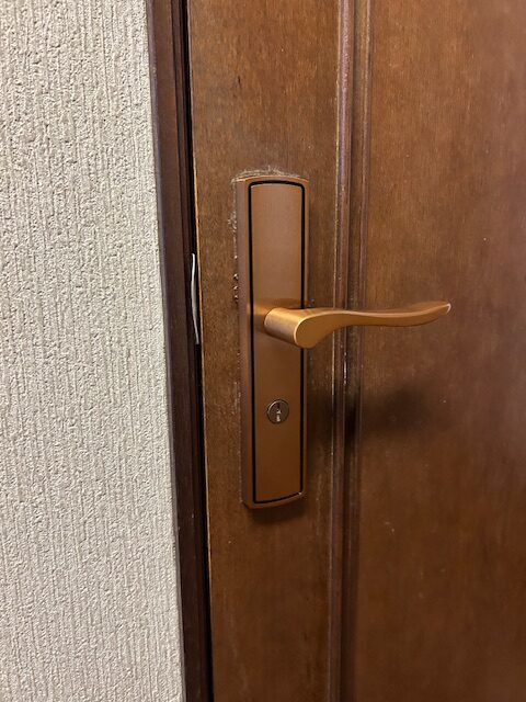 表側 きれいに光っています。