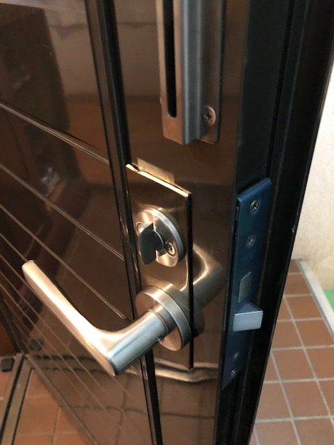 きれいにエスカッション作成して付けました。