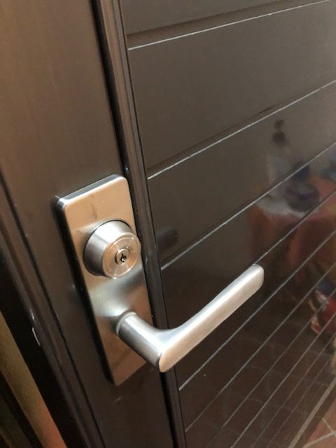 表側です。
